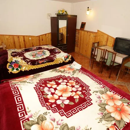 Pas Justina Apartment *